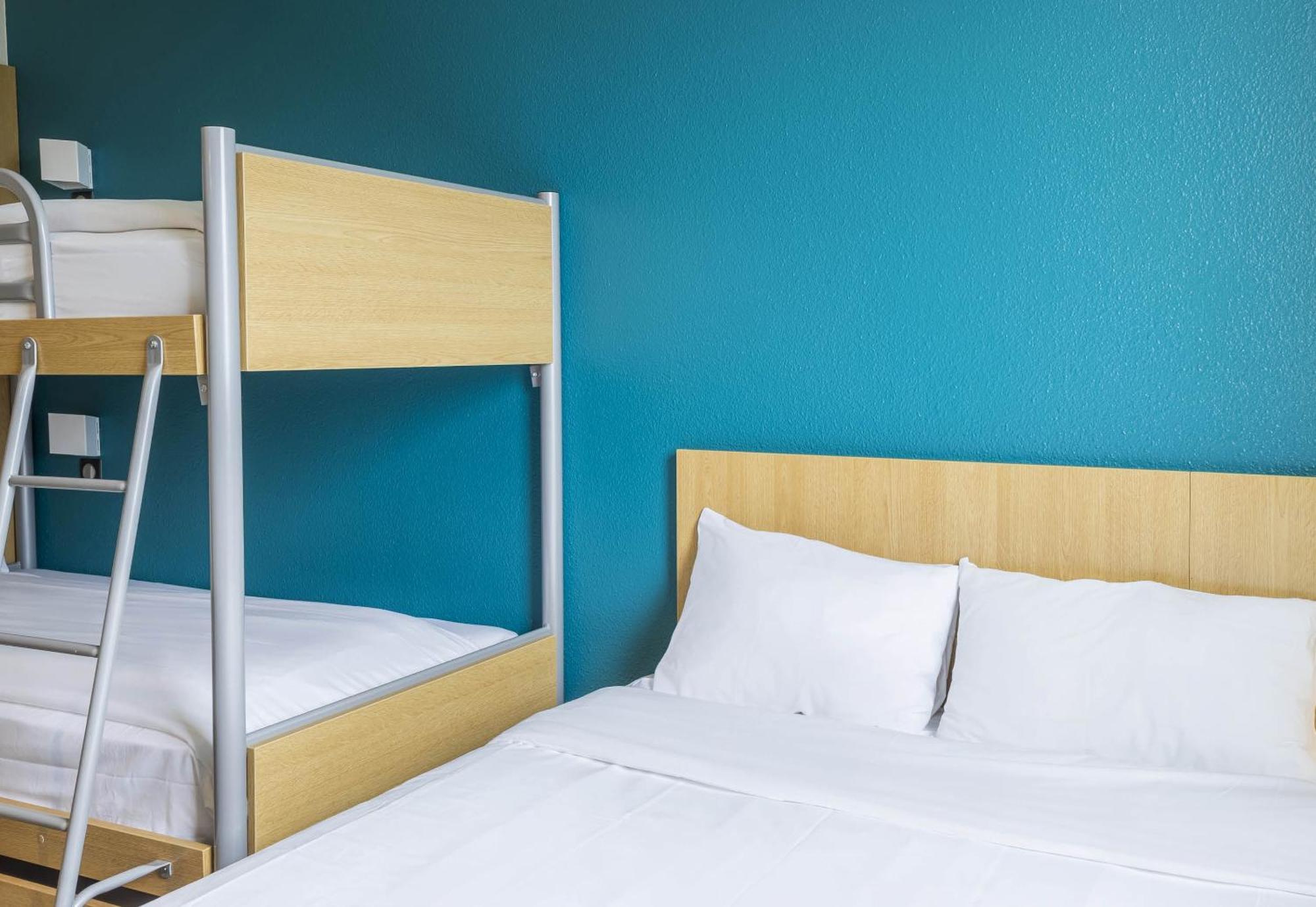 B&B Hotel Auxerre Monéteau Eksteriør billede